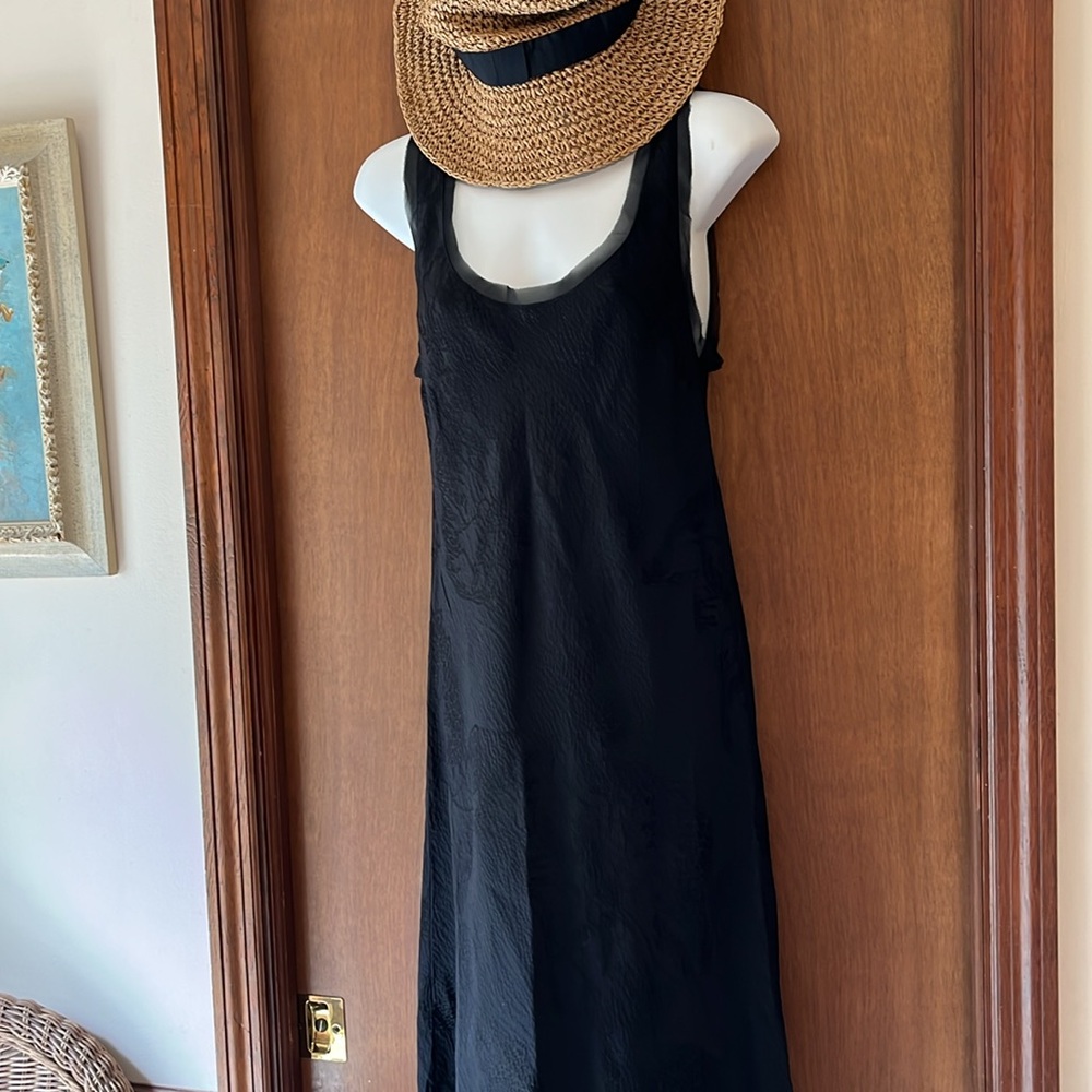 Stylish Gold Hawk Black Midi Dress size small